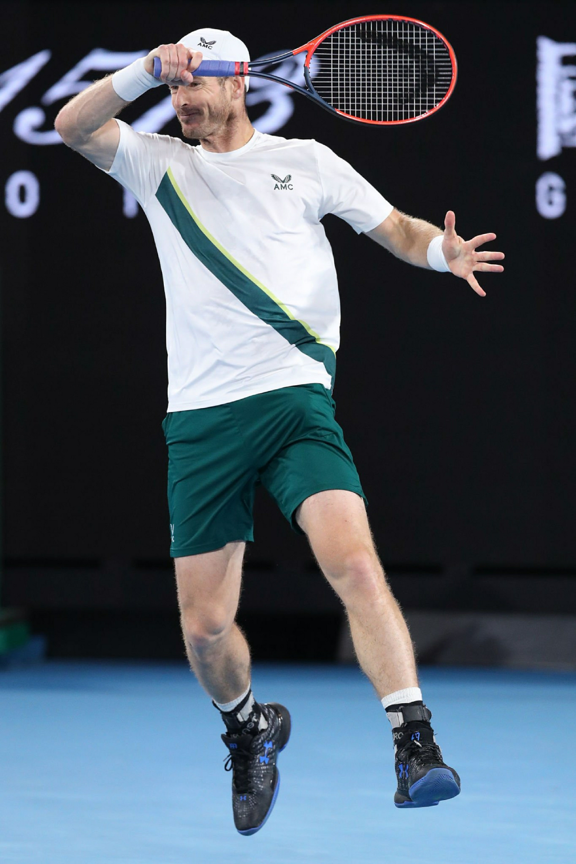 关于德约科维奇在G2比赛中惊险取胜，战术调整引发热议！的信息