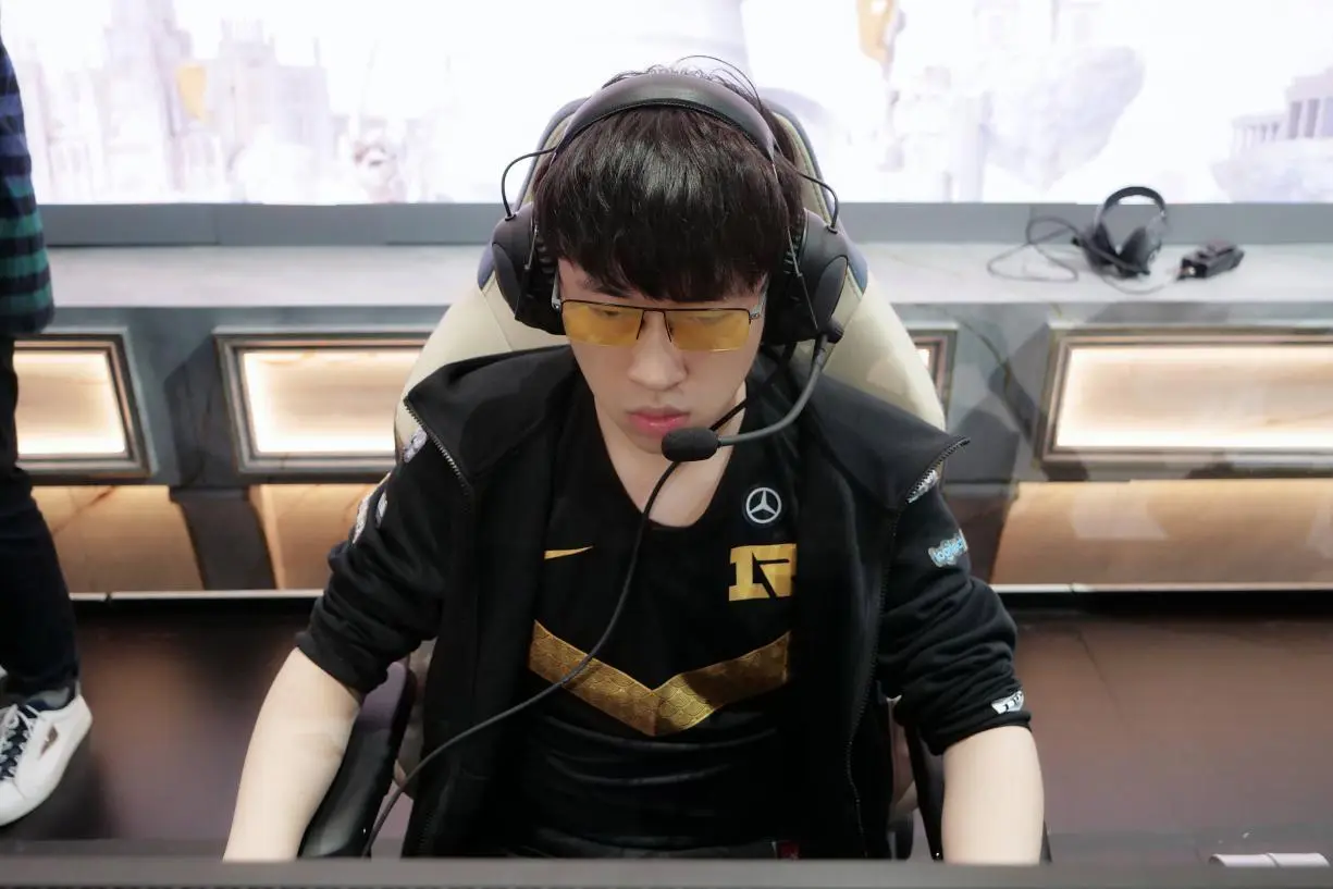 Doinb赛事官方发布势不可挡新规，皇家马德里争议不断！的简单介绍